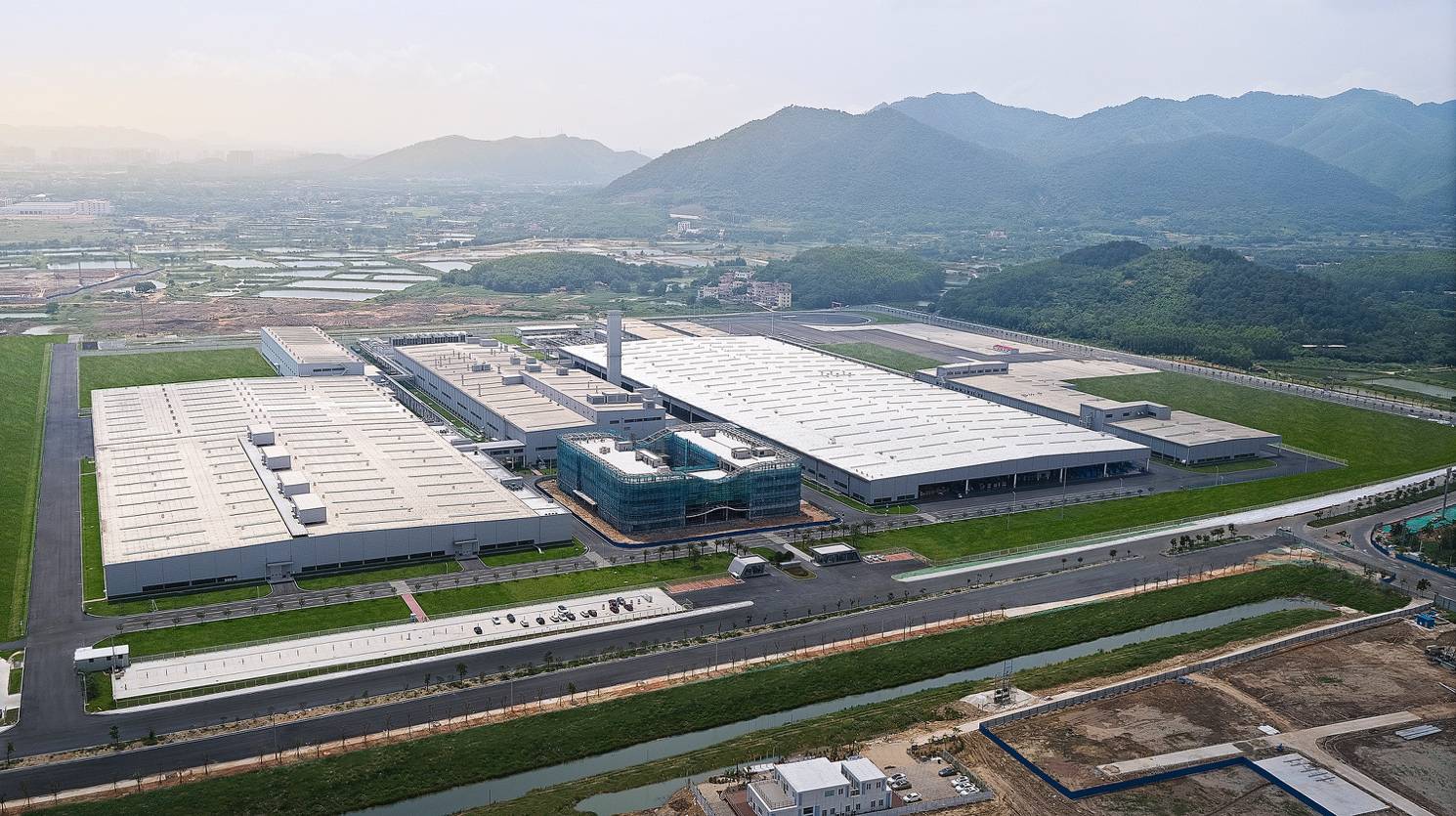 27位股東全部退出小鵬汽車 集團(tuán)海外重組是關(guān)鍵，道路機(jī)動車輛生產(chǎn)不受影響
